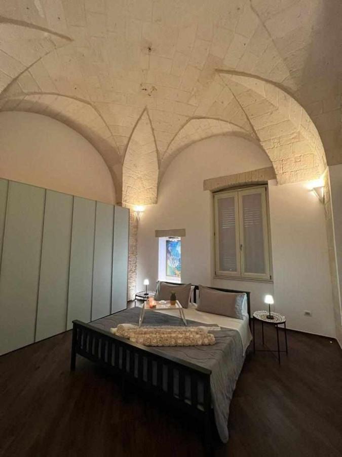 Al Centro Exclusive Apartment 브린디시 외부 사진